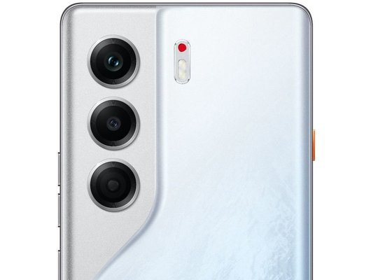 Смартфон Tecno Camon 40 Pro 5G 8/256Gb White